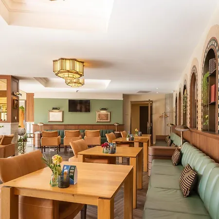 Hotel Grand Valies
